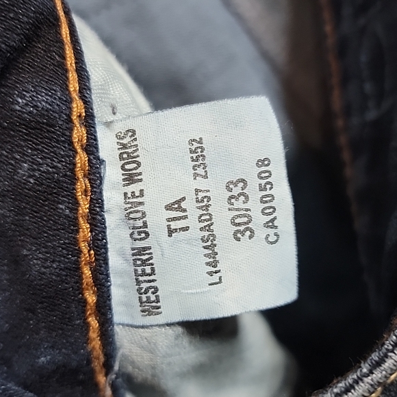 Silver Jeans - Picture 5 of 6